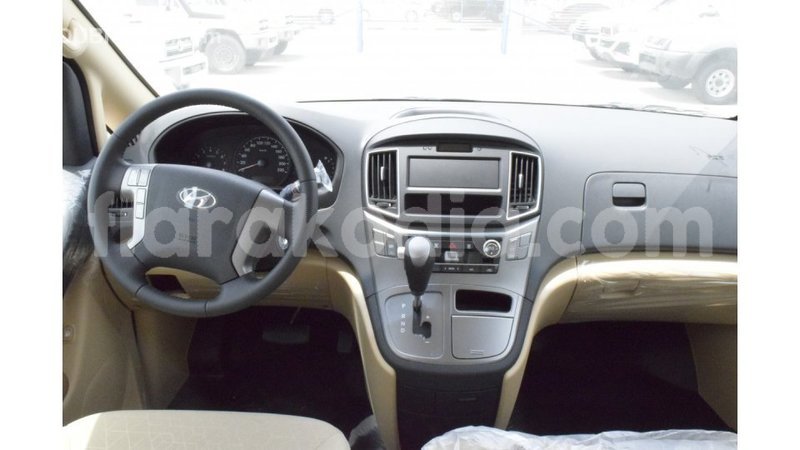 Big with watermark hyundai accent diana import dubai 5684