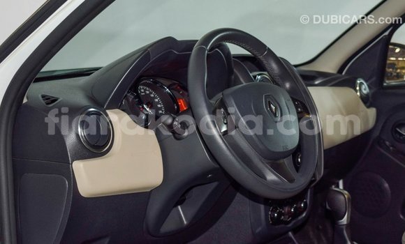 Acheter Import Voiture Renault Duster Blanc à Import - Dubai, Diana Acheter Import Voiture Renault Duster Blanc à Import - Dubai, Diana