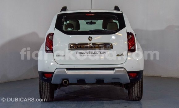 Acheter Import Voiture Renault Duster Blanc à Import - Dubai, Diana Acheter Import Voiture Renault Duster Blanc à Import - Dubai, Diana