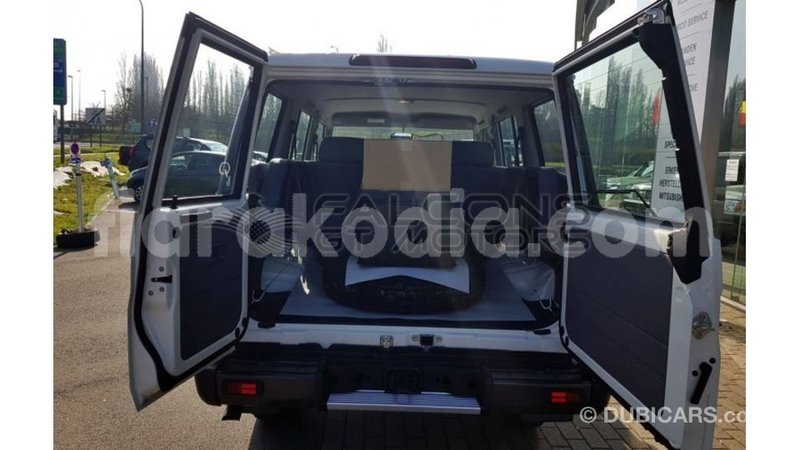 Big with watermark toyota land cruiser diana import dubai 5692