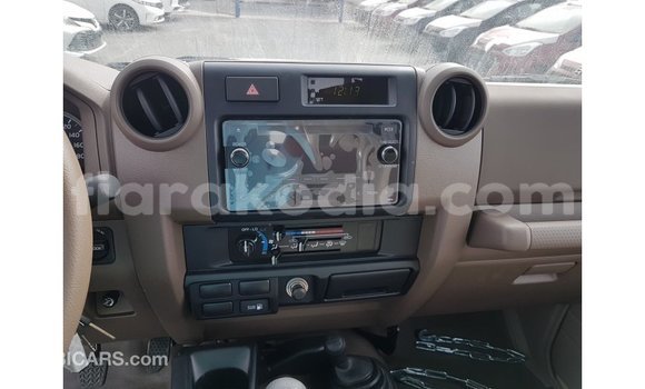 Hividy Toyota Land Cruiser beige Car in Import - Dubai in Diana Hividy Toyota Land Cruiser beige Car in Import - Dubai in Diana
