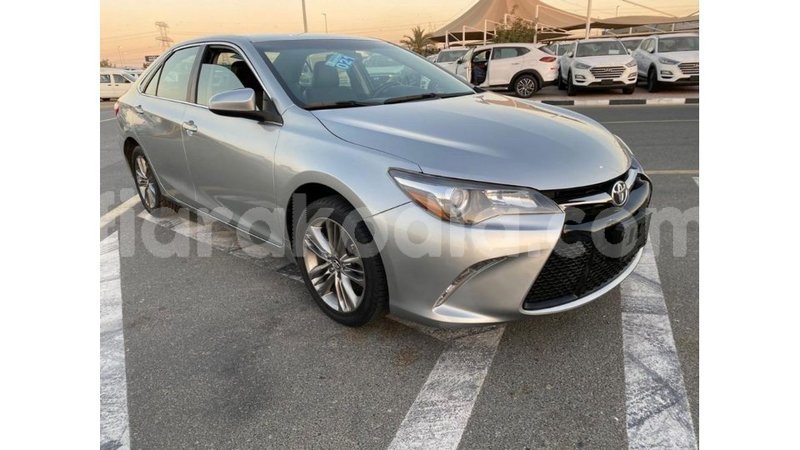 Big with watermark toyota camry diana import dubai 5698