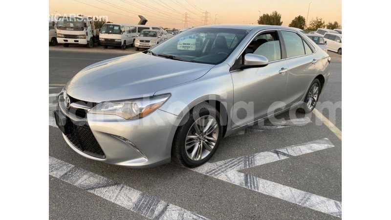 Big with watermark toyota camry diana import dubai 5698