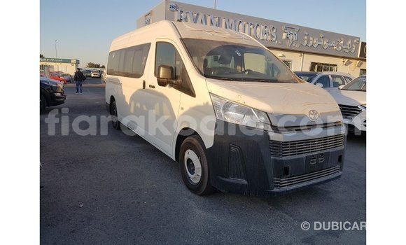 Hividy Toyota Hiace fotsy Car in Import - Dubai in Diana Hividy Toyota Hiace fotsy Car in Import - Dubai in Diana