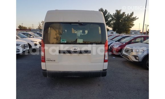 Hividy Toyota Hiace fotsy Car in Import - Dubai in Diana Hividy Toyota Hiace fotsy Car in Import - Dubai in Diana