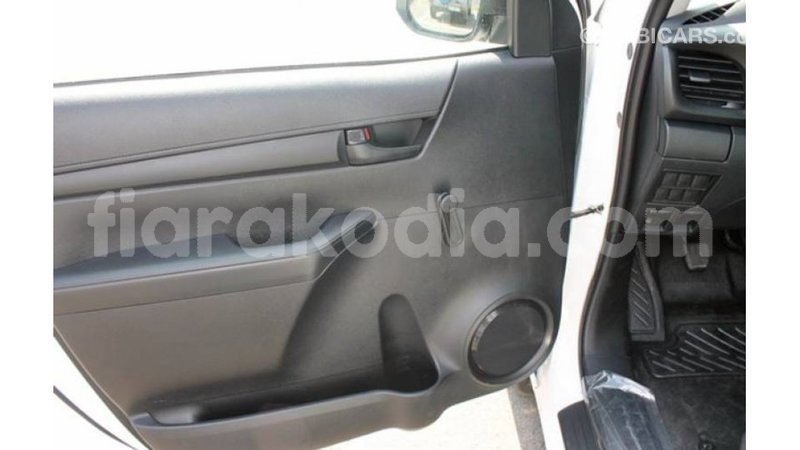 Big with watermark toyota hilux diana import dubai 5705