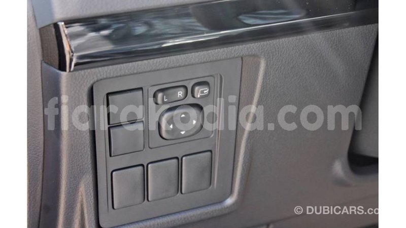 Big with watermark toyota hilux diana import dubai 5709