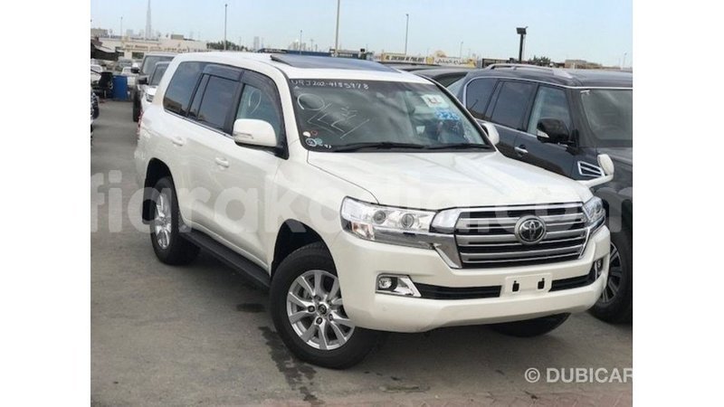 Big with watermark toyota land cruiser diana import dubai 5716