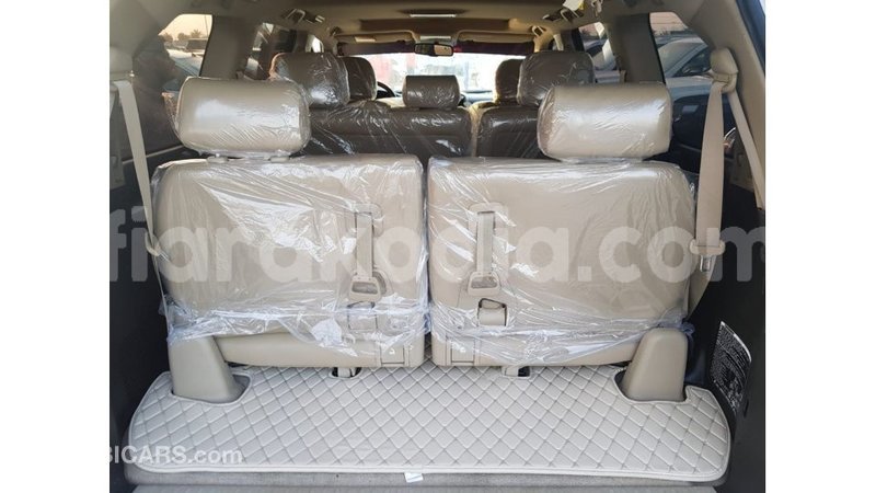 Big with watermark toyota land cruiser diana import dubai 5719