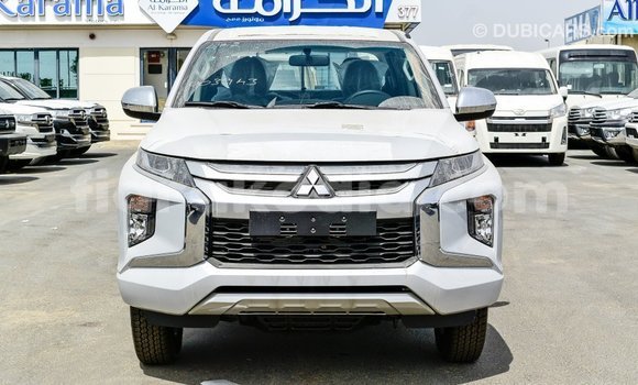Acheter Import Voiture Mitsubishi L200 Blanc à Import - Dubai, Diana Acheter Import Voiture Mitsubishi L200 Blanc à Import - Dubai, Diana