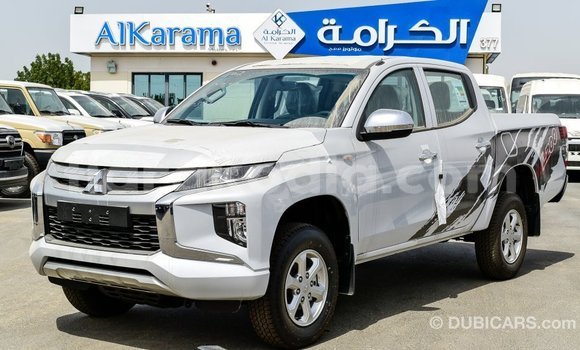 Acheter Import Voiture Mitsubishi L200 Blanc à Import - Dubai, Diana Acheter Import Voiture Mitsubishi L200 Blanc à Import - Dubai, Diana