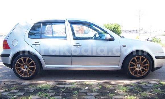 Acheter Occasion Voiture Volkswagen Golf Gris à Antananarivo, Analamanga Acheter Occasion Voiture Volkswagen Golf Gris à Antananarivo, Analamanga