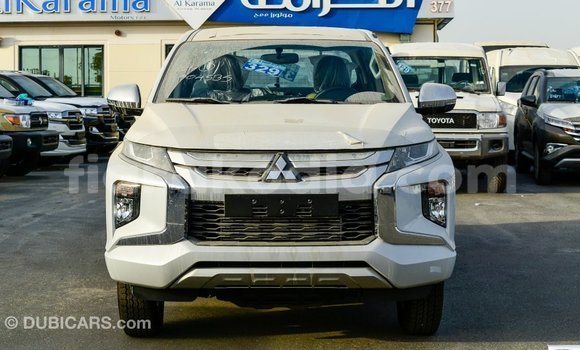 Acheter Import Voiture Mitsubishi L200 Blanc à Import - Dubai, Diana Acheter Import Voiture Mitsubishi L200 Blanc à Import - Dubai, Diana