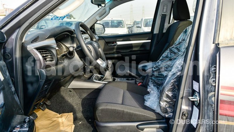 Big with watermark toyota hilux diana import dubai 5738