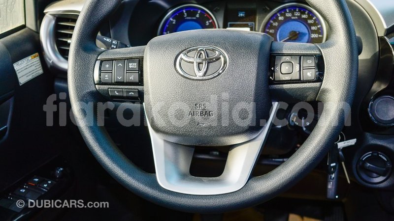 Big with watermark toyota hilux diana import dubai 5738