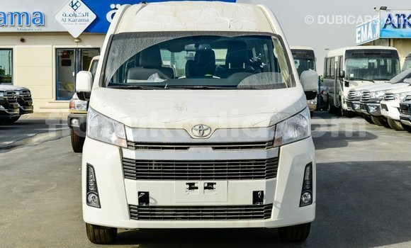 Hividy Toyota Hiace fotsy Car in Import - Dubai in Diana Hividy Toyota Hiace fotsy Car in Import - Dubai in Diana