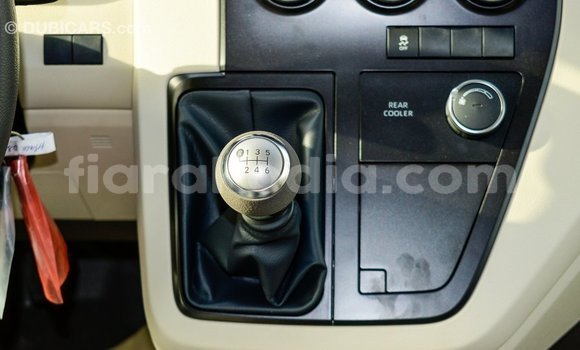 Hividy Toyota Hiace fotsy Car in Import - Dubai in Diana Hividy Toyota Hiace fotsy Car in Import - Dubai in Diana