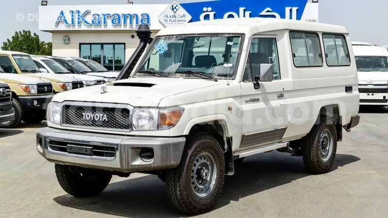 Big with watermark toyota land cruiser diana import dubai 5741