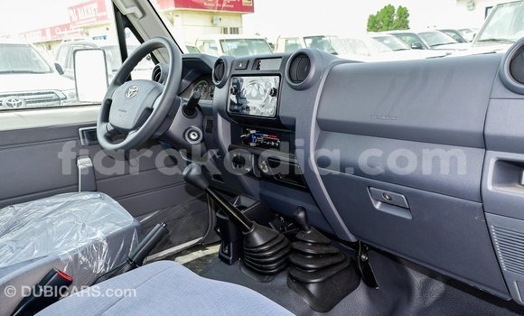 Hividy Toyota Land Cruiser fotsy Car in Import - Dubai in Diana Hividy Toyota Land Cruiser fotsy Car in Import - Dubai in Diana