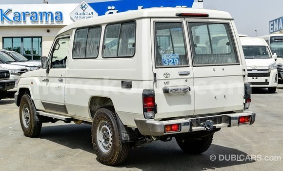 Hividy Toyota Land Cruiser fotsy Car in Import - Dubai in Diana Hividy Toyota Land Cruiser fotsy Car in Import - Dubai in Diana