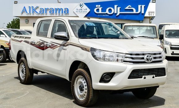 Acheter Import Voiture Toyota Hilux Blanc à Import - Dubai, Diana Acheter Import Voiture Toyota Hilux Blanc à Import - Dubai, Diana
