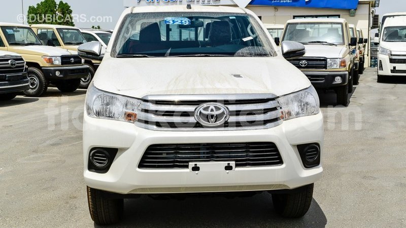 Big with watermark toyota hilux diana import dubai 5748