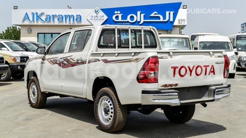 Big with watermark toyota hilux diana import dubai 5748