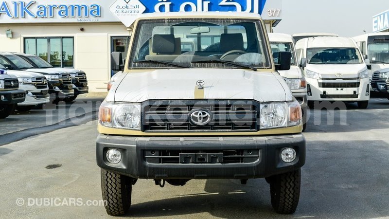 Big with watermark toyota land cruiser diana import dubai 5749