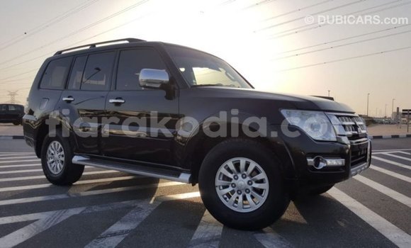 Acheter Import Voiture Mitsubishi Pajero Noir à Import - Dubai, Diana Acheter Import Voiture Mitsubishi Pajero Noir à Import - Dubai, Diana