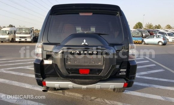 Acheter Import Voiture Mitsubishi Pajero Noir à Import - Dubai, Diana Acheter Import Voiture Mitsubishi Pajero Noir à Import - Dubai, Diana