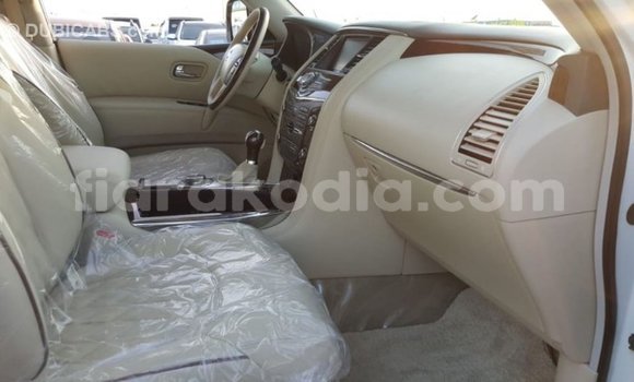 Acheter Import Voiture Nissan Patrol Blanc à Import - Dubai, Diana Acheter Import Voiture Nissan Patrol Blanc à Import - Dubai, Diana