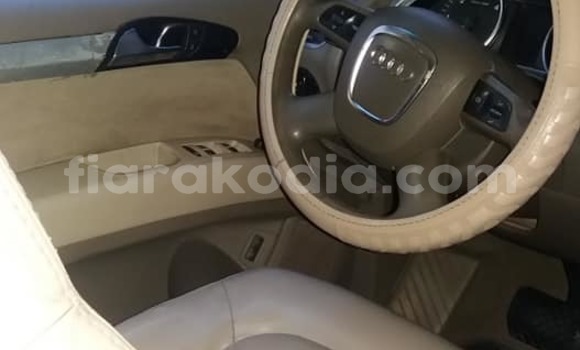 Hividy Audi Q7 Black Car in Antananarivo in Analamanga Hividy Audi Q7 Black Car in Antananarivo in Analamanga