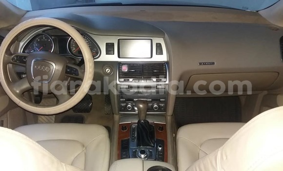 Hividy Audi Q7 Black Car in Antananarivo in Analamanga Hividy Audi Q7 Black Car in Antananarivo in Analamanga