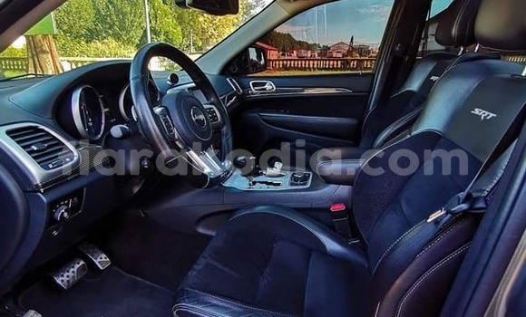 Hividy Jeep Grand Cherokee Hafa Car in Antananarivo in Analamanga Hividy Jeep Grand Cherokee Hafa Car in Antananarivo in Analamanga