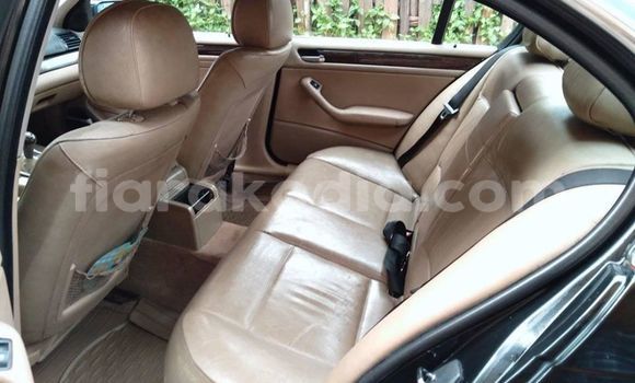 Hividy BMW 3–Series Black Car in Antananarivo in Analamanga Hividy BMW 3–Series Black Car in Antananarivo in Analamanga