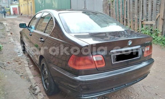 Hividy BMW 3–Series Black Car in Antananarivo in Analamanga Hividy BMW 3–Series Black Car in Antananarivo in Analamanga