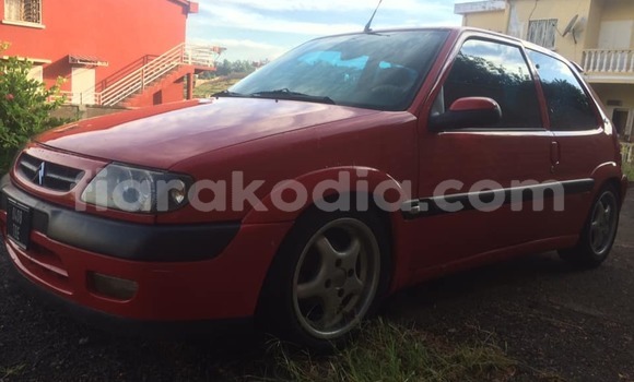 Hividy Citroen Saxo Red Car in Antananarivo in Analamanga Hividy Citroen Saxo Red Car in Antananarivo in Analamanga