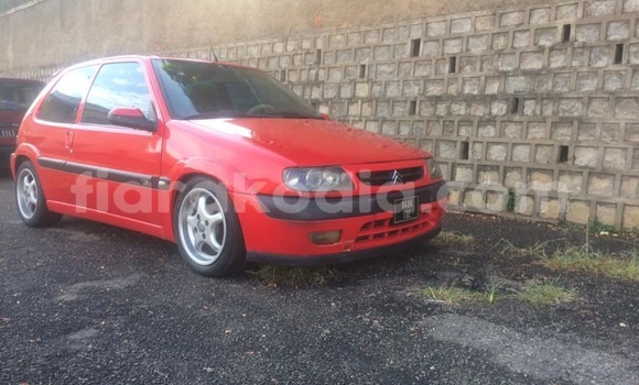 Hividy Citroen Saxo Red Car in Antananarivo in Analamanga Hividy Citroen Saxo Red Car in Antananarivo in Analamanga