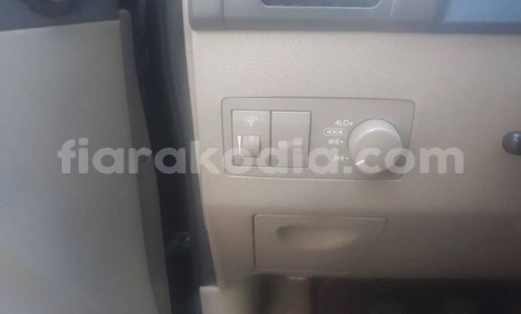 Acheter Occasion Voiture Kia Sorento Noir à Antananarivo, Analamanga Acheter Occasion Voiture Kia Sorento Noir à Antananarivo, Analamanga