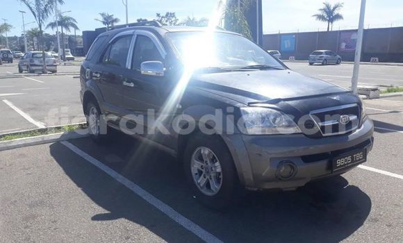 Acheter Occasion Voiture Kia Sorento Noir à Antananarivo, Analamanga Acheter Occasion Voiture Kia Sorento Noir à Antananarivo, Analamanga