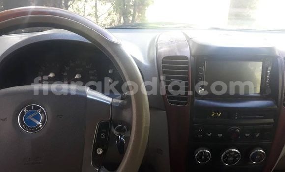 Acheter Occasion Voiture Kia Sorento Noir à Antananarivo, Analamanga Acheter Occasion Voiture Kia Sorento Noir à Antananarivo, Analamanga