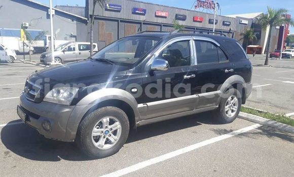 Acheter Occasion Voiture Kia Sorento Noir à Antananarivo, Analamanga Acheter Occasion Voiture Kia Sorento Noir à Antananarivo, Analamanga