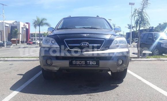 Acheter Occasion Voiture Kia Sorento Noir à Antananarivo, Analamanga Acheter Occasion Voiture Kia Sorento Noir à Antananarivo, Analamanga