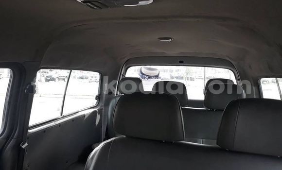 Acheter Occasion Voiture Hyundai Starex Gris à Antananarivo, Analamanga Acheter Occasion Voiture Hyundai Starex Gris à Antananarivo, Analamanga