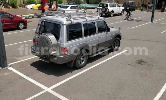Acheter Occasion Voiture Hyundai Galloper Gris à Antananarivo, Analamanga Acheter Occasion Voiture Hyundai Galloper Gris à Antananarivo, Analamanga