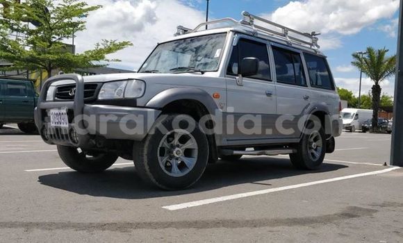 Acheter Occasion Voiture Hyundai Galloper Gris à Antananarivo, Analamanga Acheter Occasion Voiture Hyundai Galloper Gris à Antananarivo, Analamanga