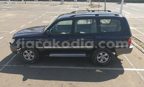 Acheter Occasion Voiture Toyota Land Cruiser Bleu à Antananarivo, Analamanga Acheter Occasion Voiture Toyota Land Cruiser Bleu à Antananarivo, Analamanga