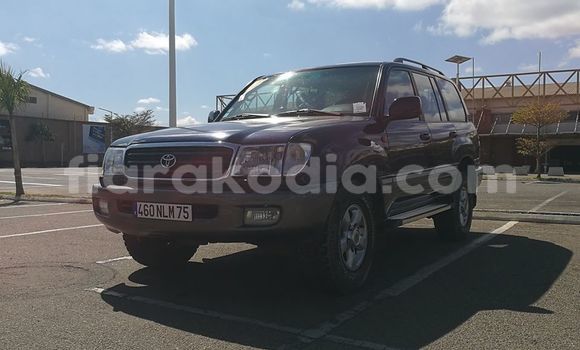 Acheter Occasion Voiture Toyota Land Cruiser Bleu à Antananarivo, Analamanga Acheter Occasion Voiture Toyota Land Cruiser Bleu à Antananarivo, Analamanga