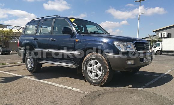 Acheter Occasion Voiture Toyota Land Cruiser Bleu à Antananarivo, Analamanga Acheter Occasion Voiture Toyota Land Cruiser Bleu à Antananarivo, Analamanga