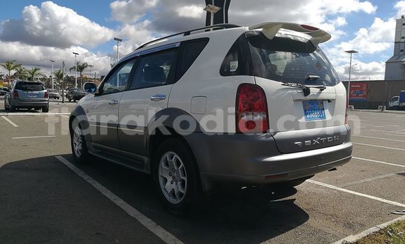 Acheter Occasion Voiture SsangYong Rexton Blanc à Antananarivo, Analamanga Acheter Occasion Voiture SsangYong Rexton Blanc à Antananarivo, Analamanga